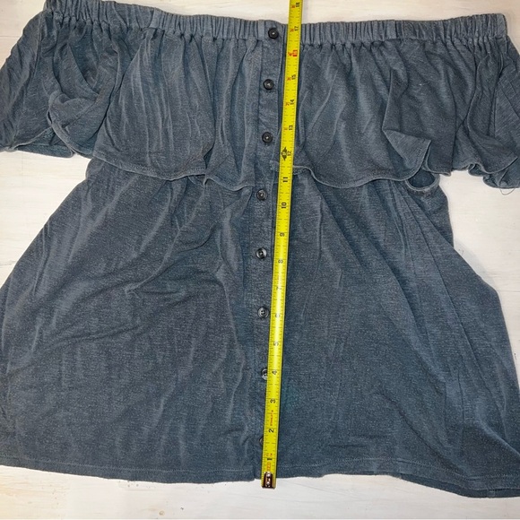 American Eagle Off-Shoulder Button-Down Top in Green XL - Picture 4 of 6